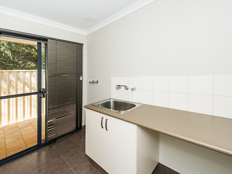 17A Hamilton Road, High Wycombe WA 6057