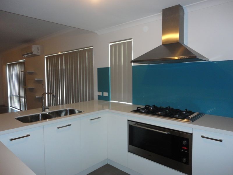 4 Korad Terrace, Forrestfield WA 6058
