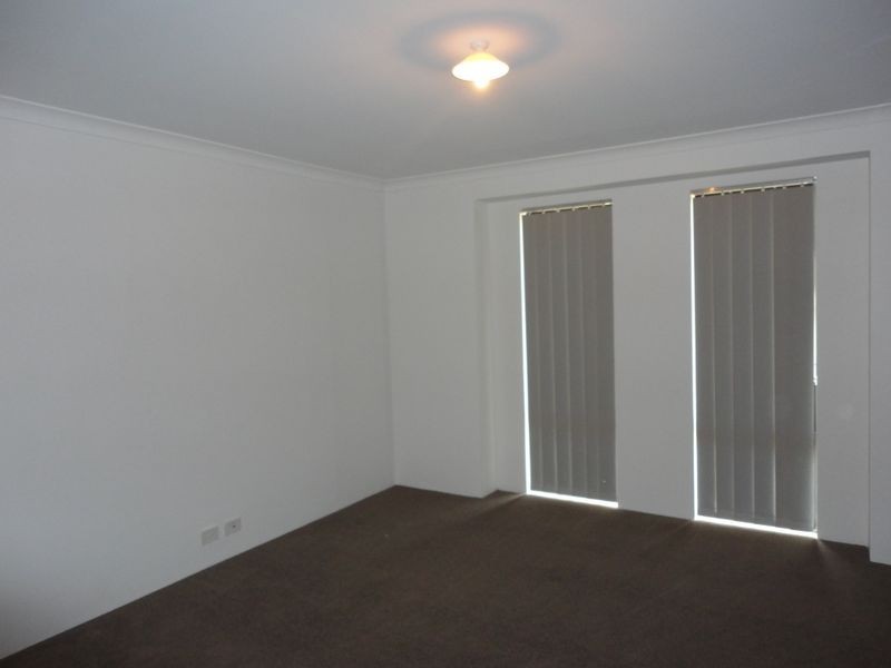 4 Korad Terrace, Forrestfield WA 6058
