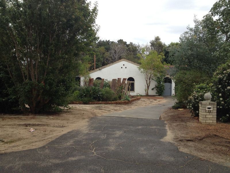 13 Acacia Road, Maida Vale WA 6057