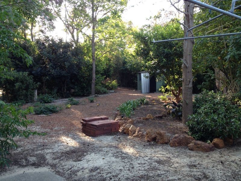 13 Acacia Road, Maida Vale WA 6057