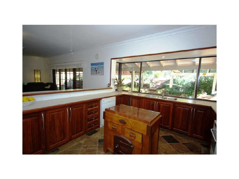 30 Valley Road, Kalamunda WA 6076