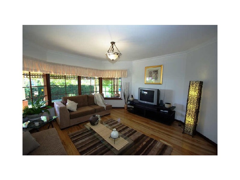 30 Valley Road, Kalamunda WA 6076