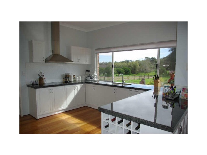 181 Pomeroy Road, Lesmurdie WA 6076