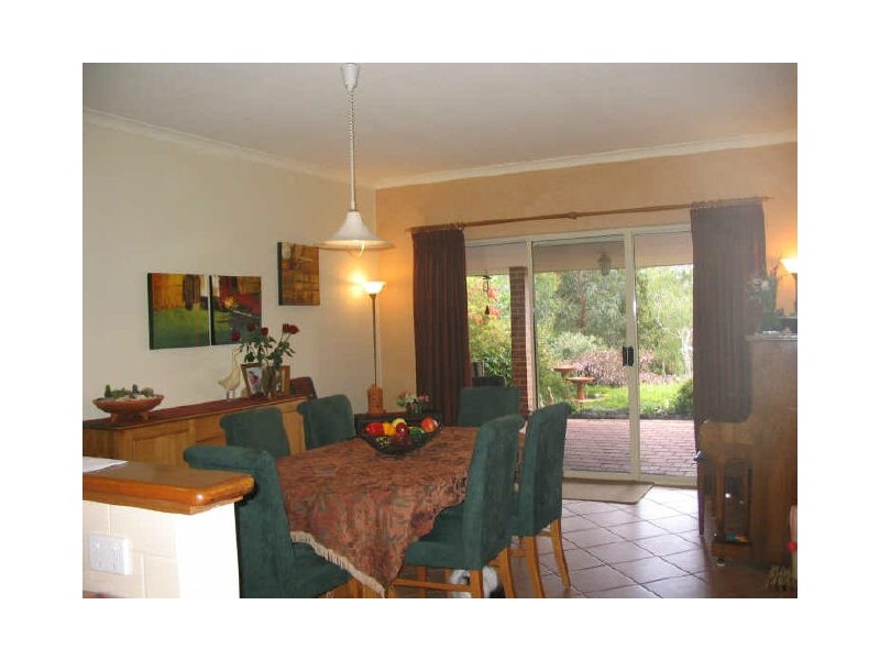 211 Pomeroy Road, Lesmurdie WA 6076