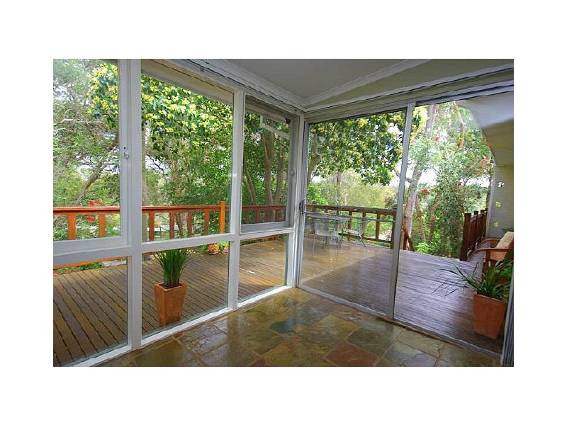 15 Vernallan Way, Lesmurdie WA 6076