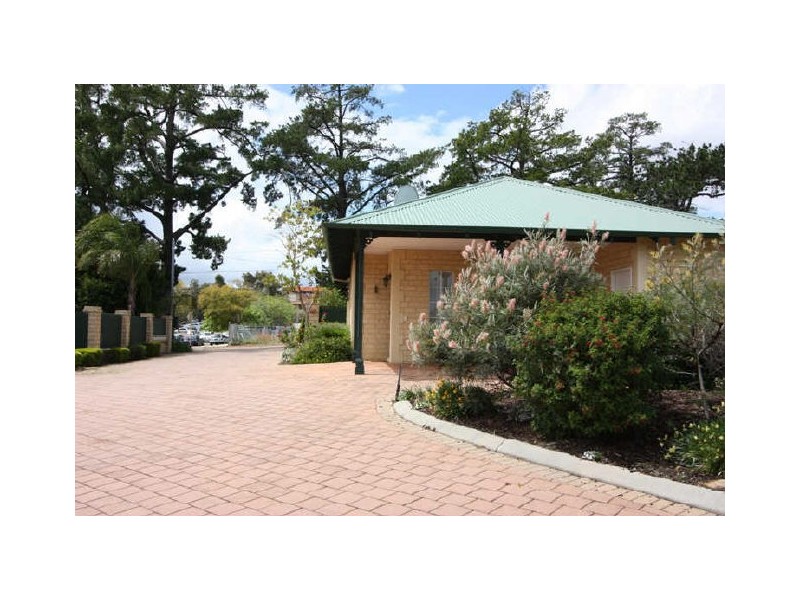 2/22-24 Canning Road, Kalamunda WA 6076