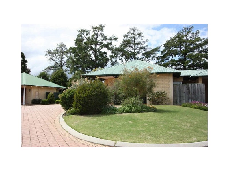 2/22-24 Canning Road, Kalamunda WA 6076