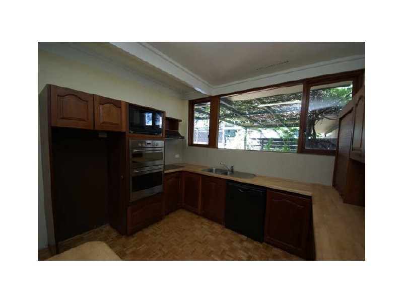 4 Hart Road, Lesmurdie WA 6076