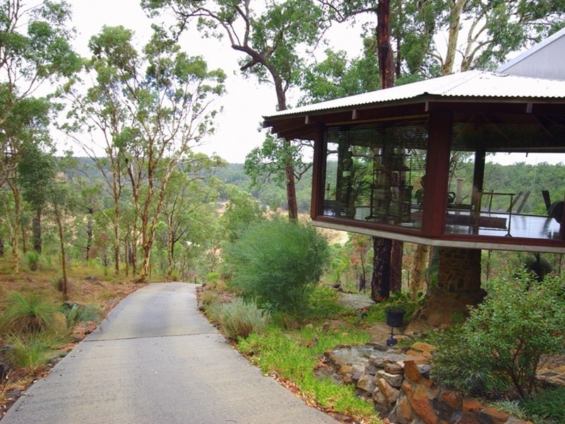 280 Mundaring Weir Road, Kalamunda WA 6076