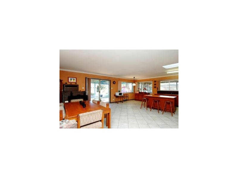 10 Kawina Road, Bickley WA 6076