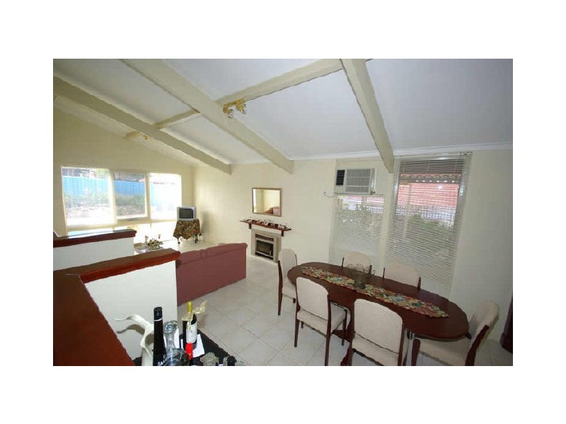 8 Dalwood Road, Swan View WA 6056