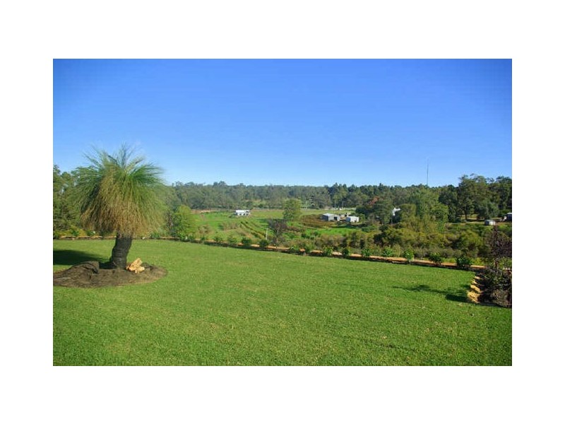 44 Carmel Road, Carmel WA 6076