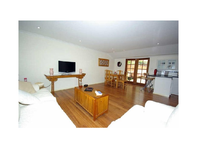 15 Snowball Road, Kalamunda WA 6076