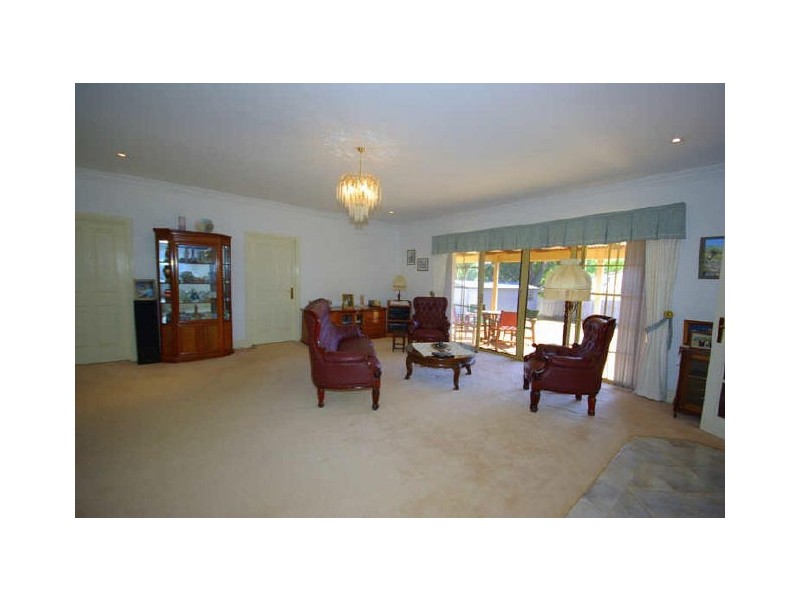 34 Boonooloo Road, Kalamunda WA 6076