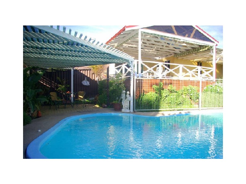 46 Kadina Road, Gooseberry Hill WA 6076