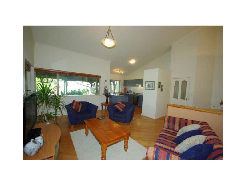 21 Grenville Road, Gooseberry Hill WA 6076