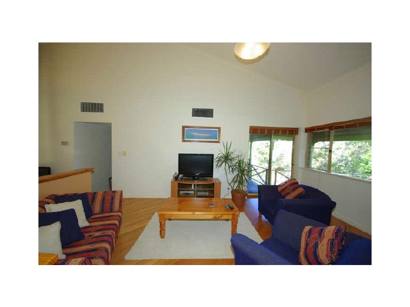 21 Grenville Road, Gooseberry Hill WA 6076