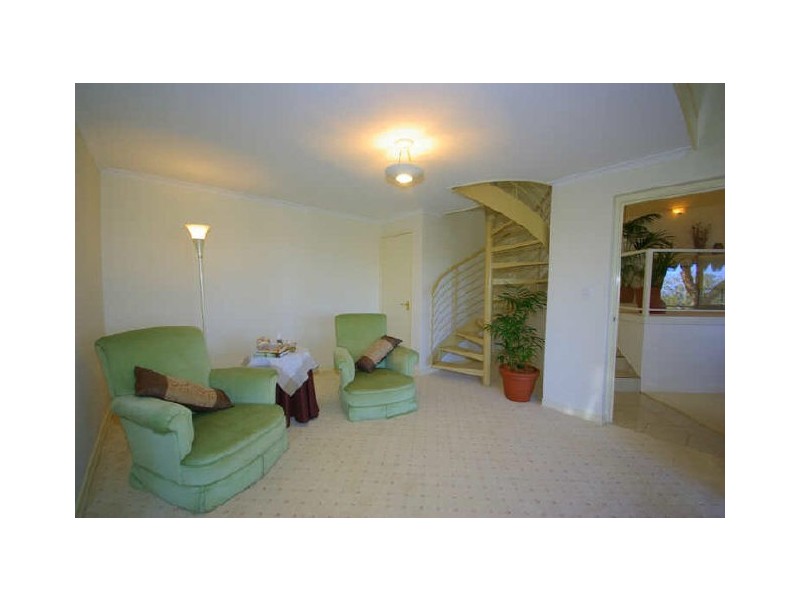 21 Grenville Road, Gooseberry Hill WA 6076