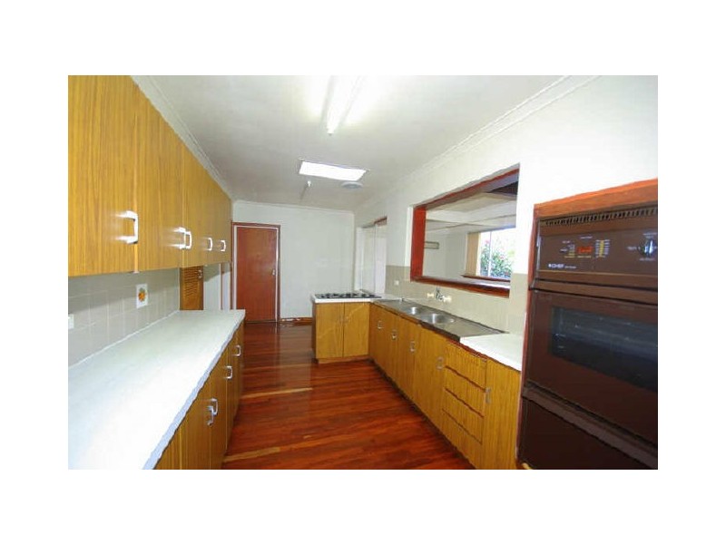 17 Pipers Place, Kalamunda WA 6076
