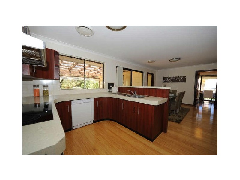 6 Tella Street, Gooseberry Hill WA 6076