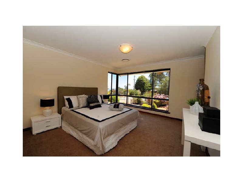 6 Tella Street, Gooseberry Hill WA 6076