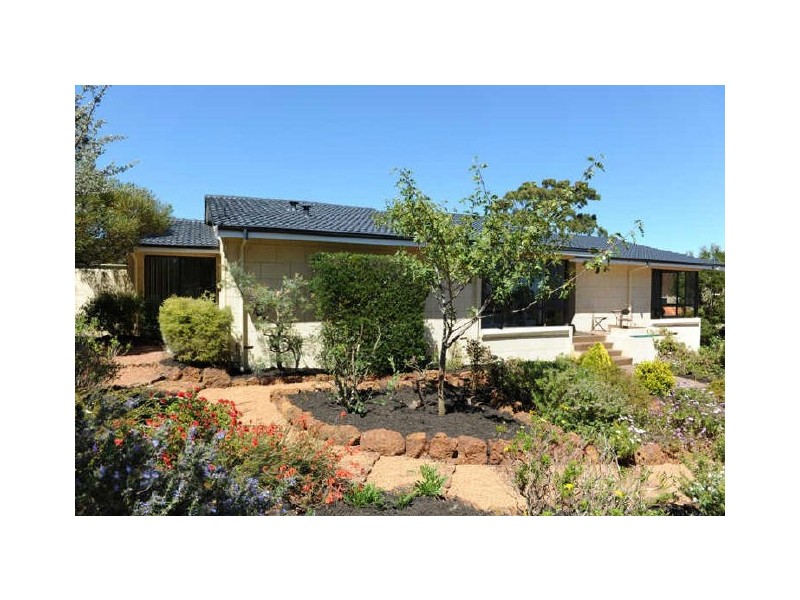 6 Tella Street, Gooseberry Hill WA 6076