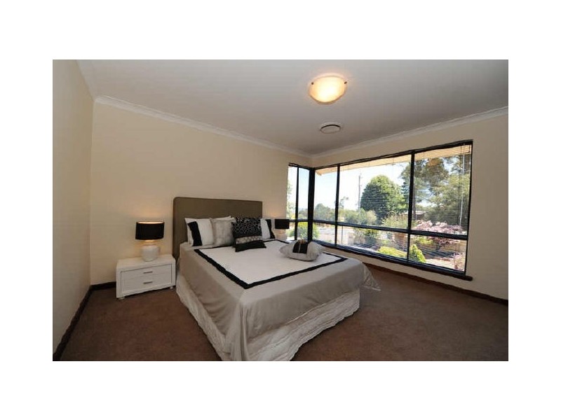 6 Tella Street, Gooseberry Hill WA 6076