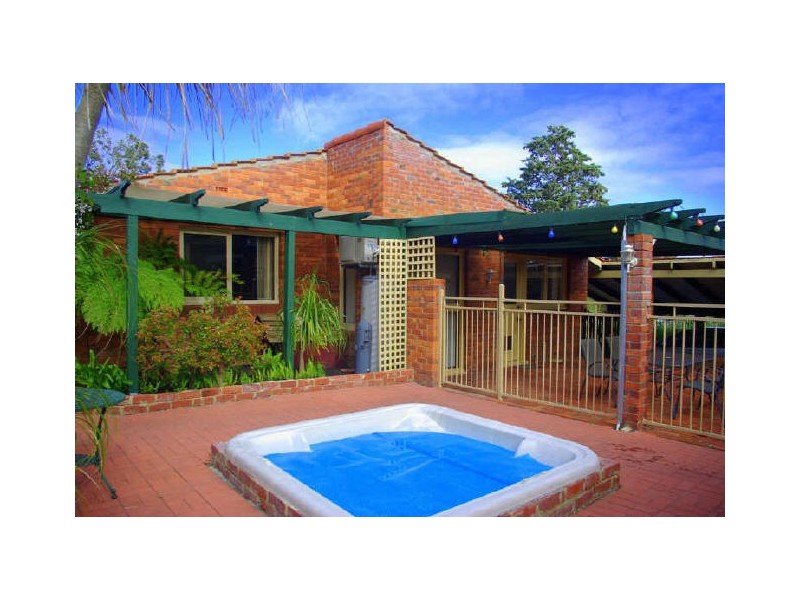 2 Hart Road, Lesmurdie WA 6076