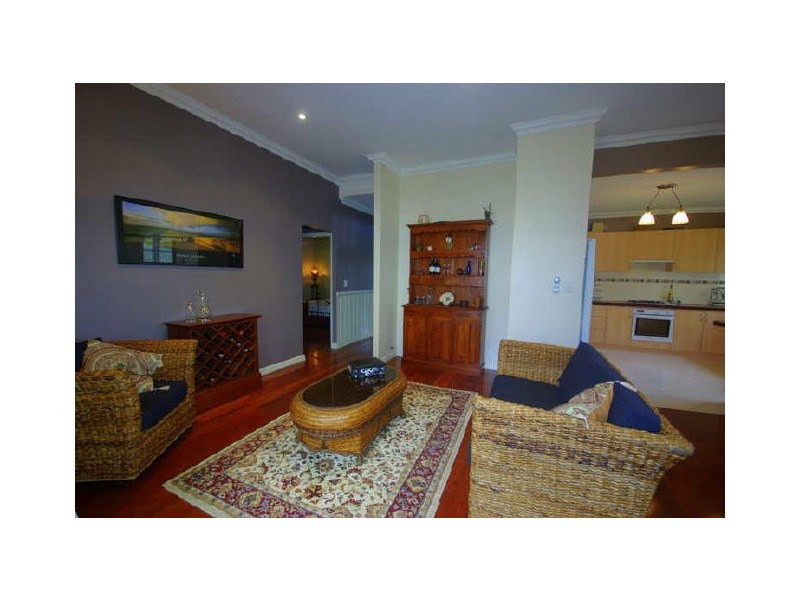2 Yelverton Drive, Woodbridge WA 6056