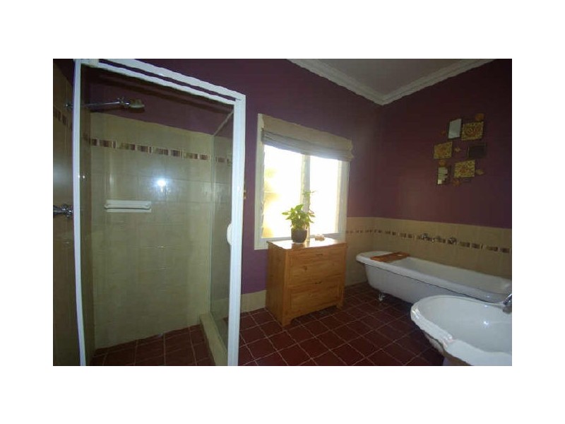 2 Yelverton Drive, Woodbridge WA 6056