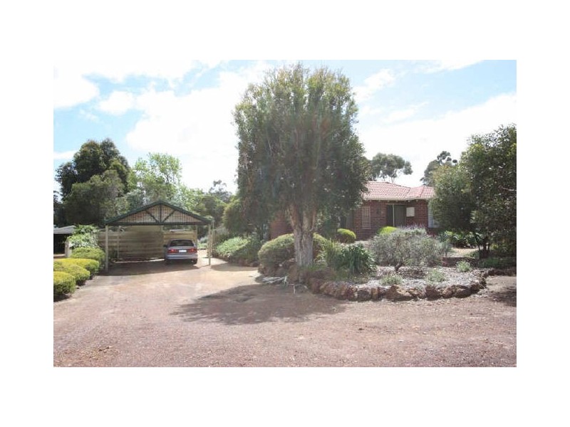 27 Barwon Street, Lesmurdie WA 6076