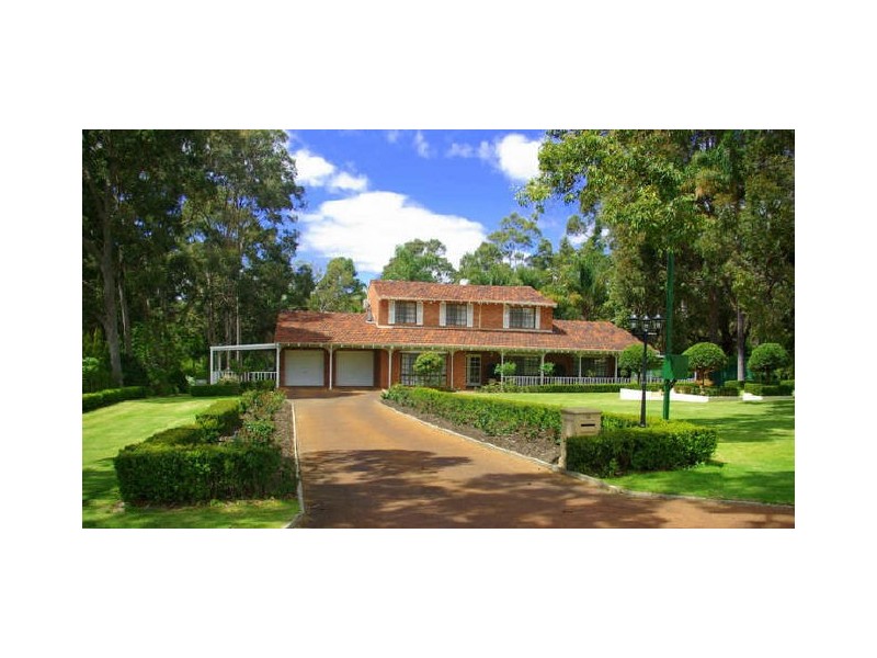 16 Sadler Drive, Gooseberry Hill WA 6076