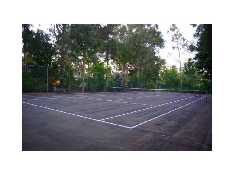 16 Sadler Drive, Gooseberry Hill WA 6076