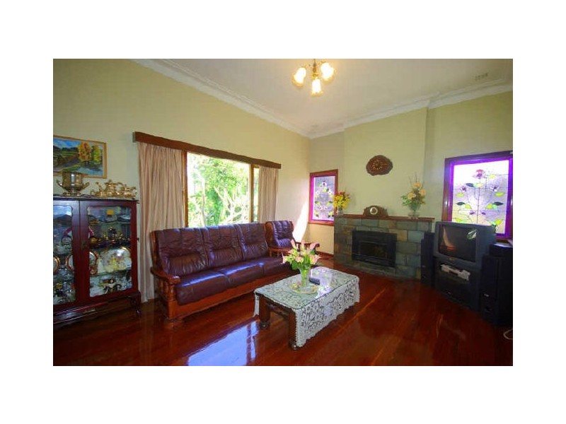 7 Kimbarlee Way, Lesmurdie WA 6076