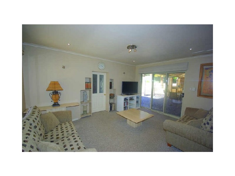 15 Torwood Drive, Gooseberry Hill WA 6076