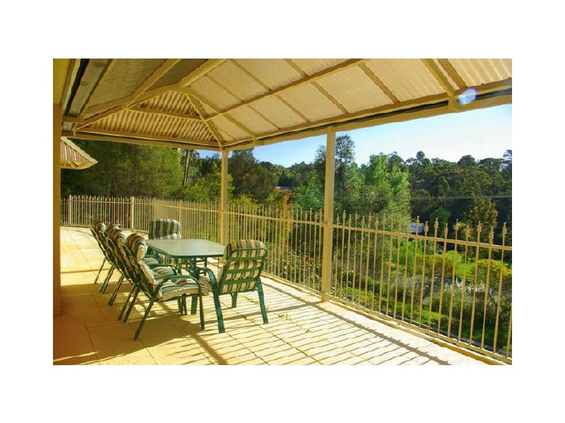 15 Torwood Drive, Gooseberry Hill WA 6076