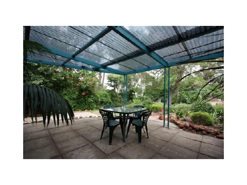 9 Kalbarri Street, Lesmurdie WA 6076