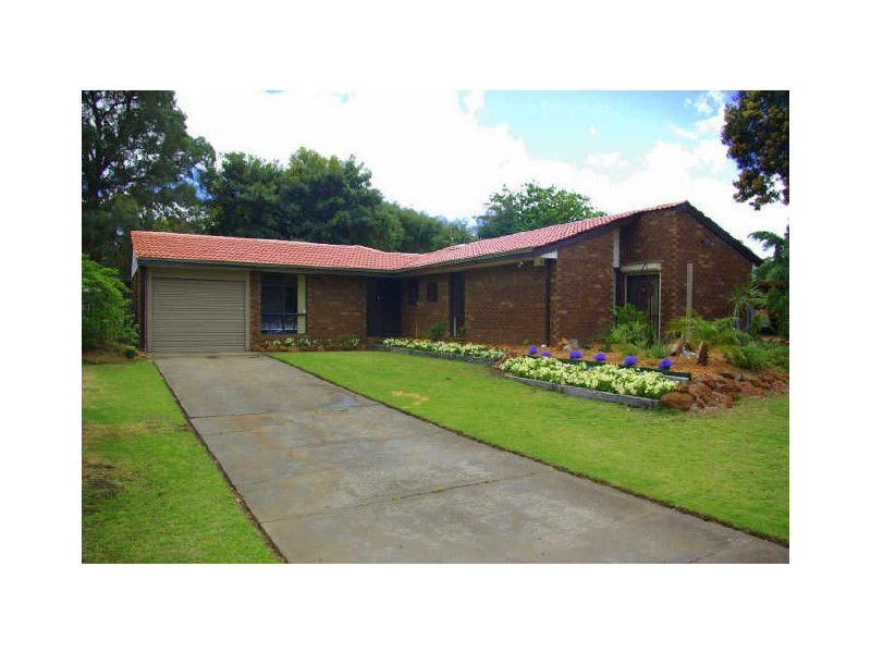 62 Orangedale Road, Lesmurdie WA 6076