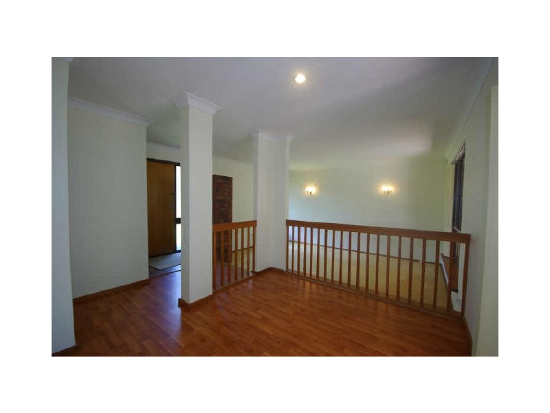 62 Orangedale Road, Lesmurdie WA 6076