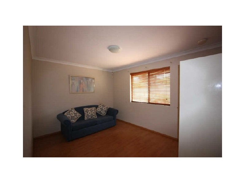 7 Sovereign Place, Forrestfield WA 6058