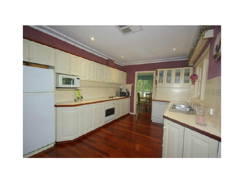 28 Betti Road, Kalamunda WA 6076
