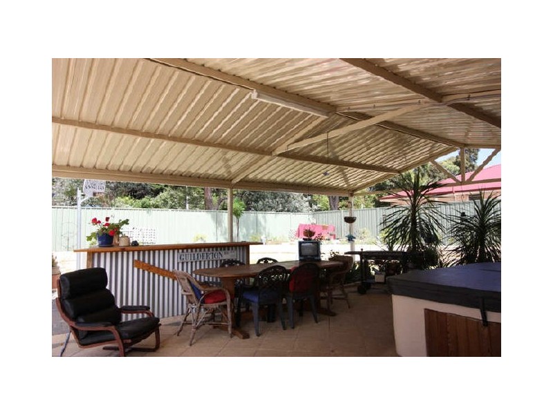 11 Kunzea Close, Maida Vale WA 6057