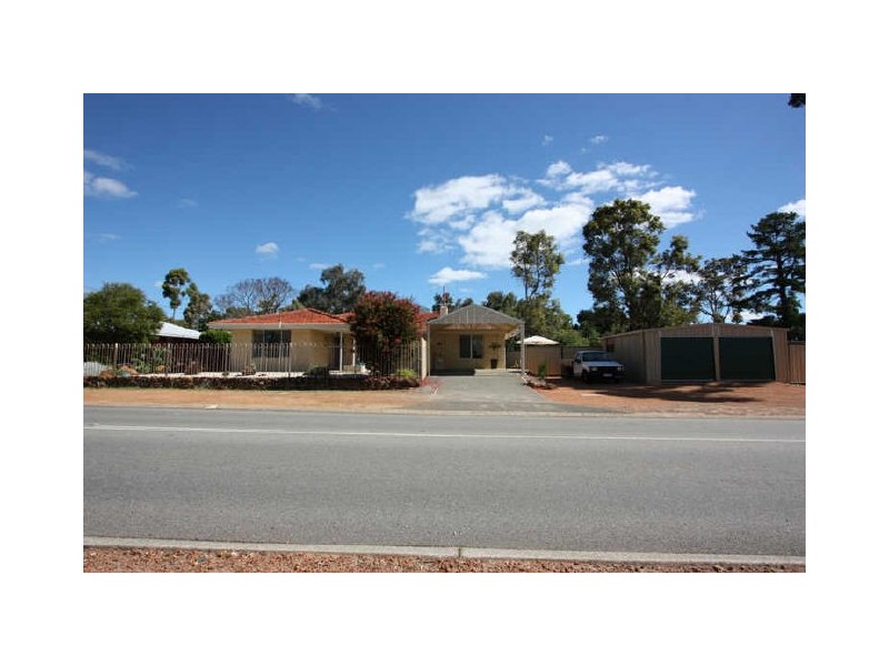 39 Lesmurdie Road East, Walliston WA 6076
