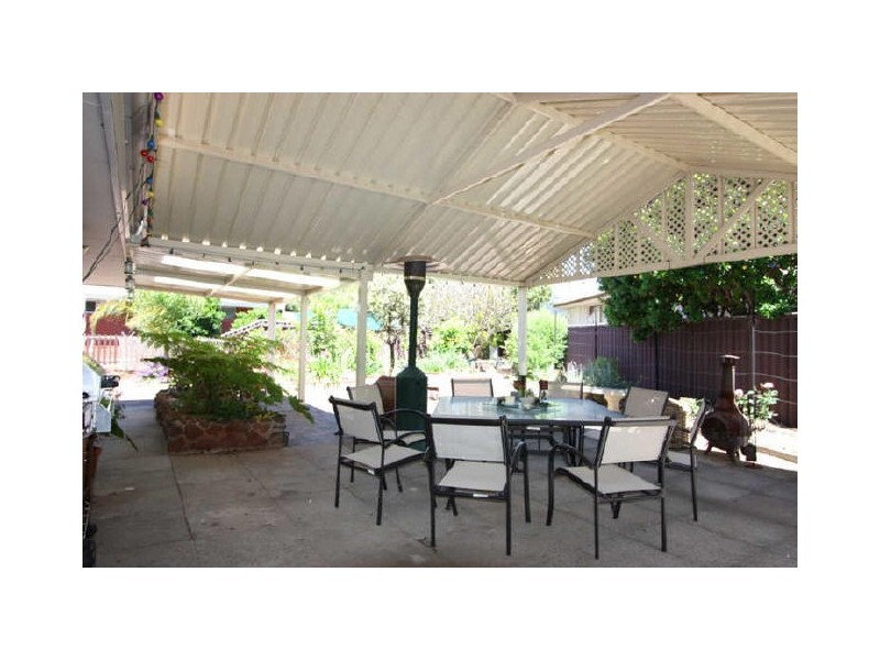 39 Lesmurdie Road East, Walliston WA 6076