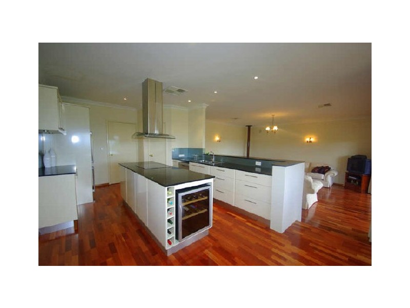 Forrestfield WA 6058