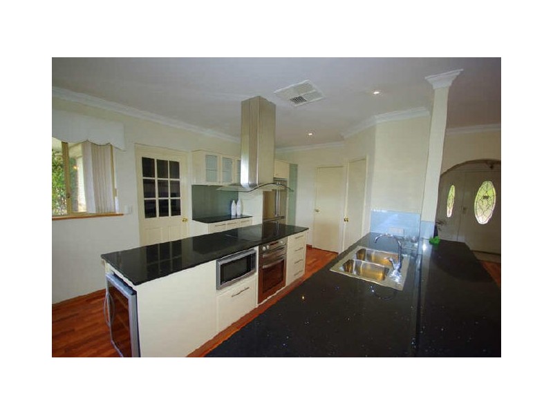 Forrestfield WA 6058