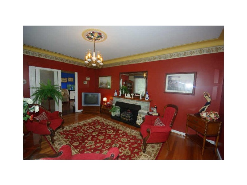 6 Repatriation Road, Pickering Brook WA 6076