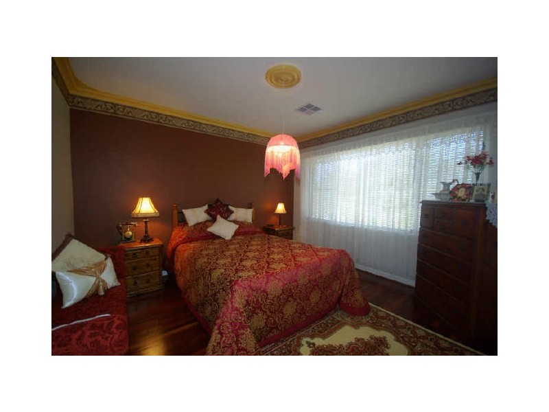 6 Repatriation Road, Pickering Brook WA 6076