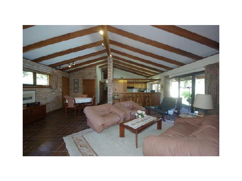 14 Marie Way, Kalamunda WA 6076